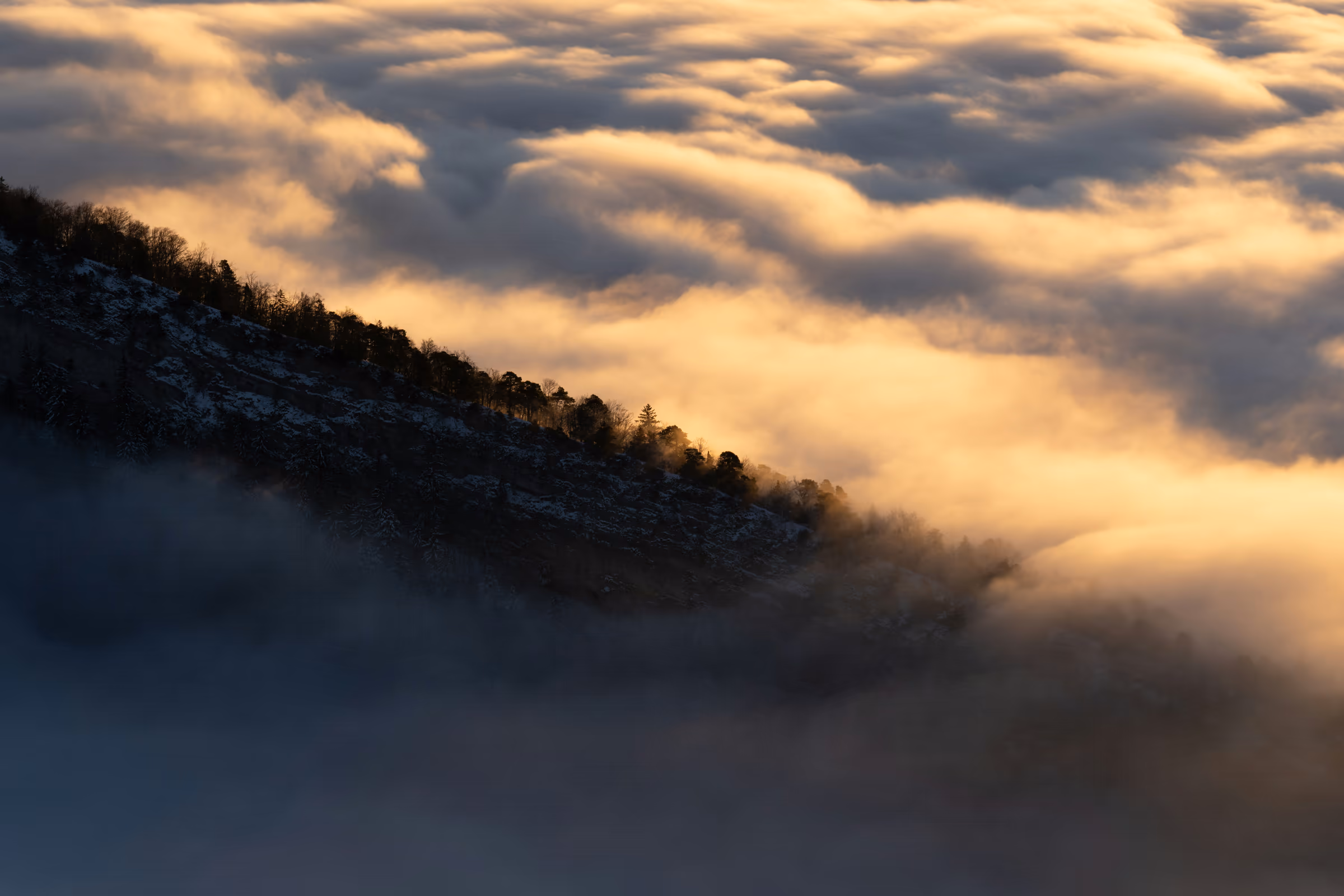 Mountain landscape by Claudio Schwarz